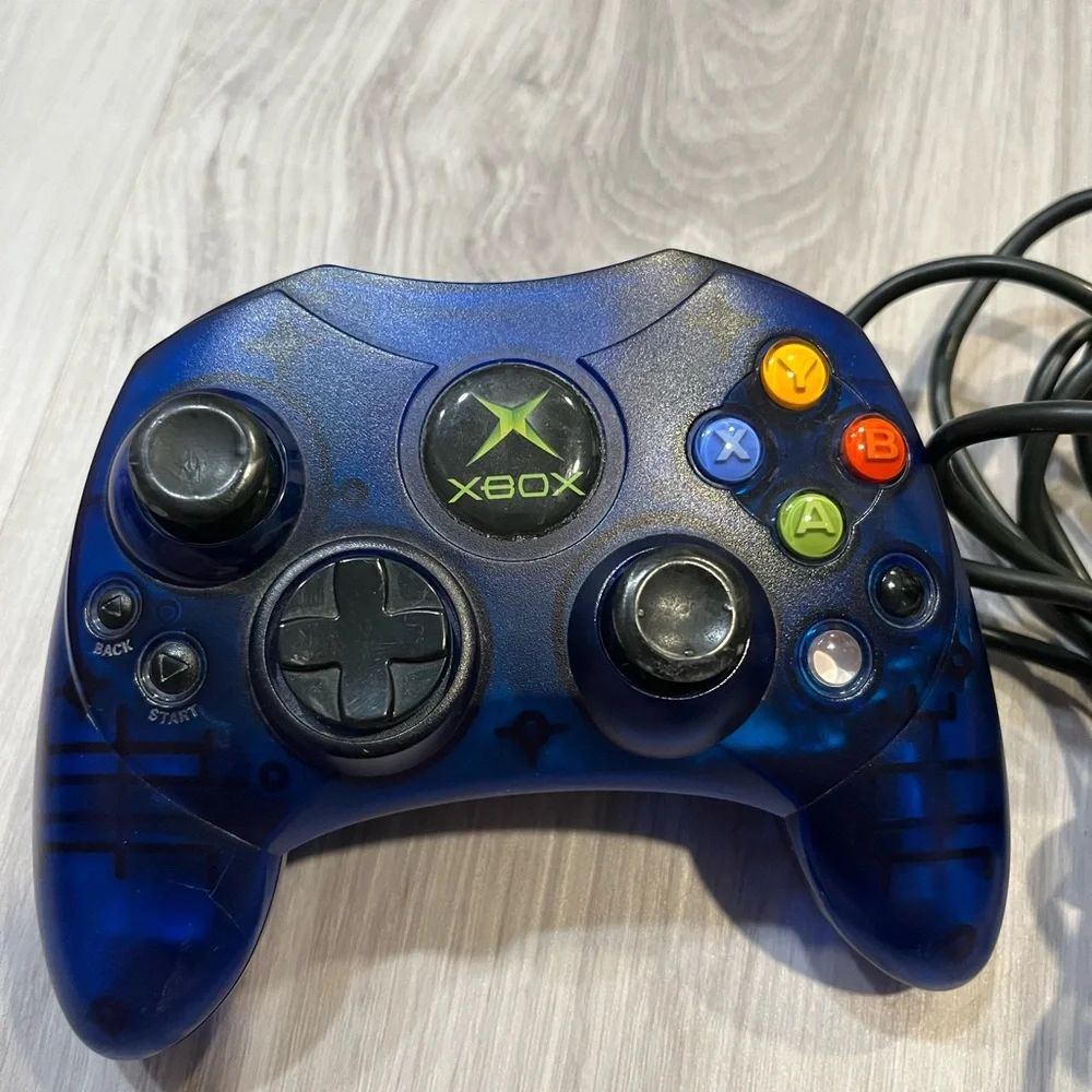 X Box Blue‎ Wired Controller